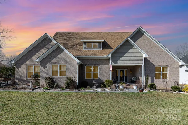 $630,000 | 4321 Rolling Acres Road, Charlotte, NC 28213