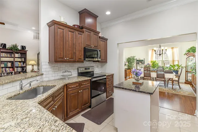 $630,000 | 4321 Rolling Acres Road, Charlotte, NC 28213