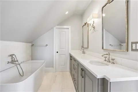 $1,790,000 | 822 Barracks Street, Unit A, New Orleans, LA 70116