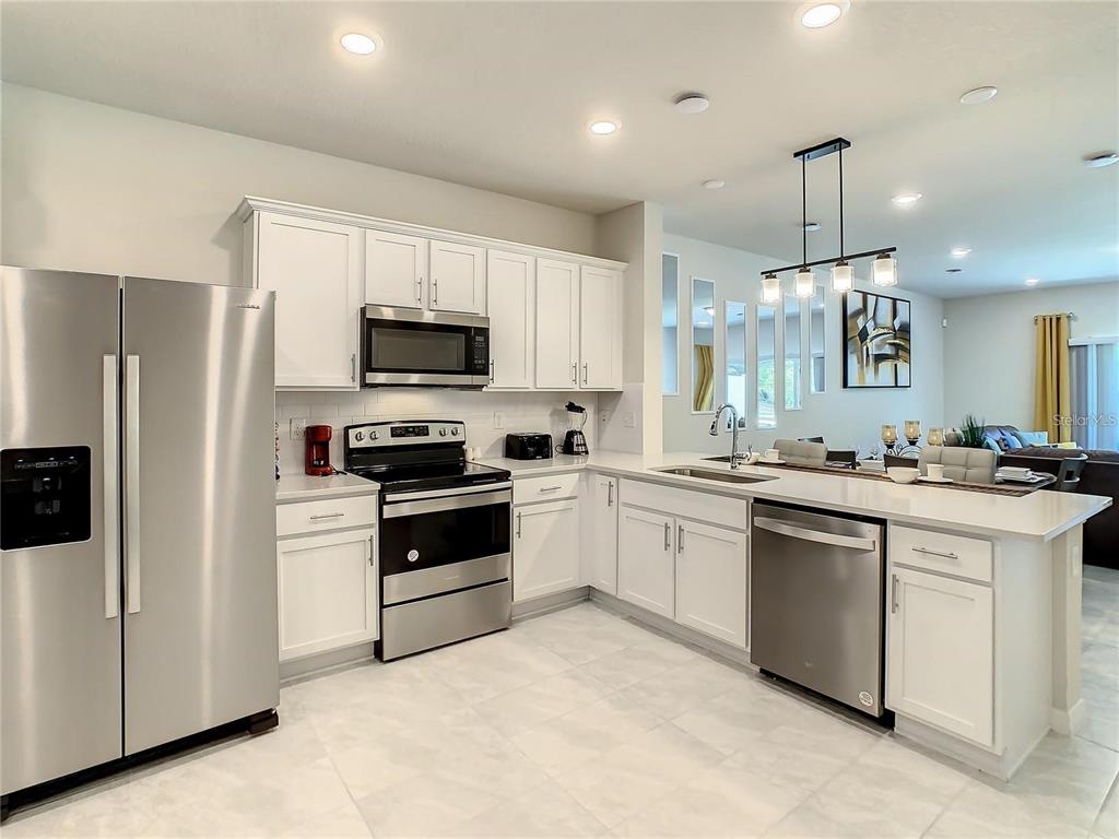 2615 Buena View Road Kissimmee, FL 34746 - Photo 8 of 32 Gallery Image 8