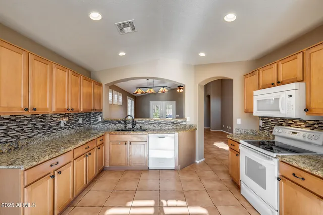 $464,999 | 10588 East Dutchmans Trail, Gold Canyon, AZ 85118