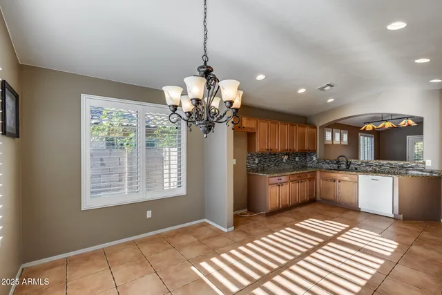 $464,999 | 10588 East Dutchmans Trail, Gold Canyon, AZ 85118