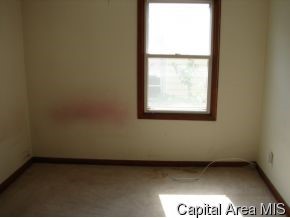 2304 E Keys Springfield, IL 62702 - Photo 4 of 12