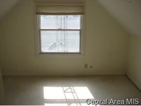 2304 E Keys Springfield, IL 62702 - Photo 7 of 12