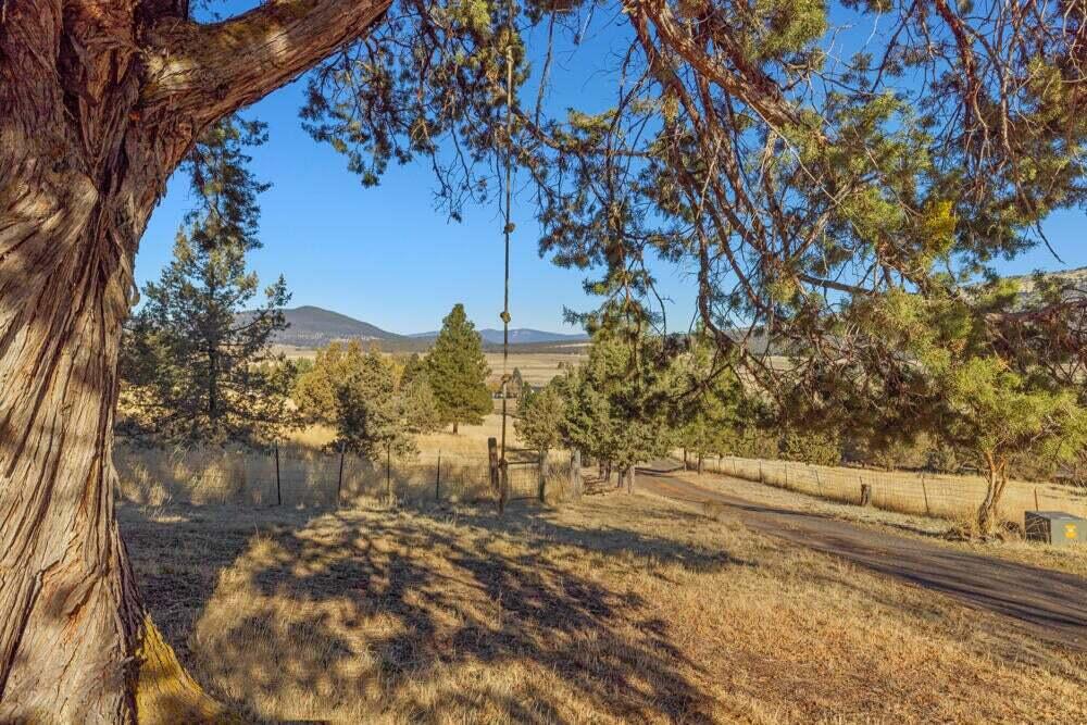 17550 South Poe Valley Road Klamath Falls, OR 97603 - Photo 51 of 59