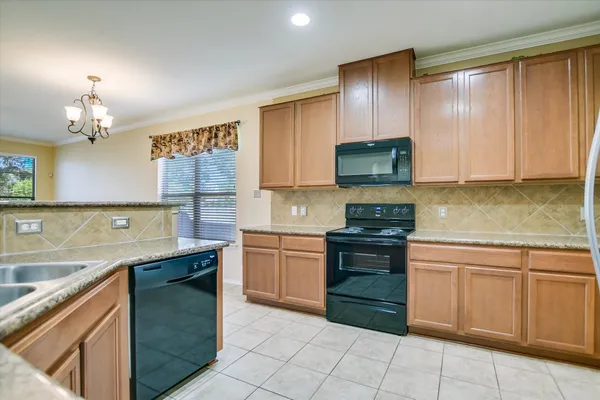 $414,900 | 860 Water Hyacinth Loop, Leander, TX 78641