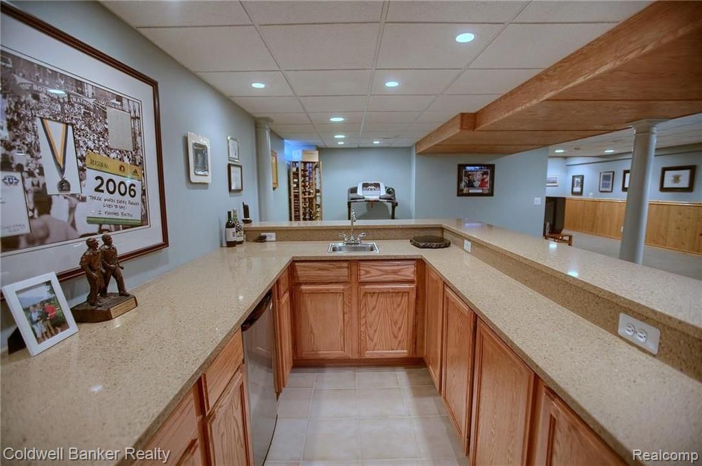 32320 Lahser Road Beverly Hills, MI 48025 - Photo 32 of 38