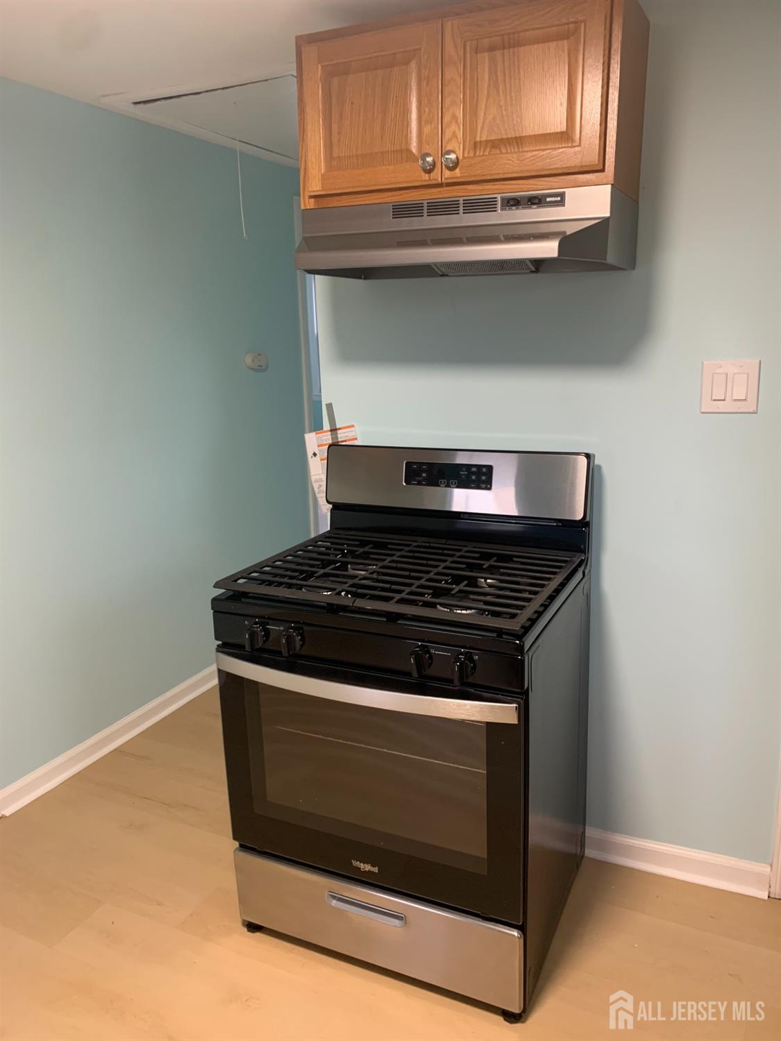 47 Holly Street, Unit 2 Carteret, NJ 07008 - Photo 11 of 27
