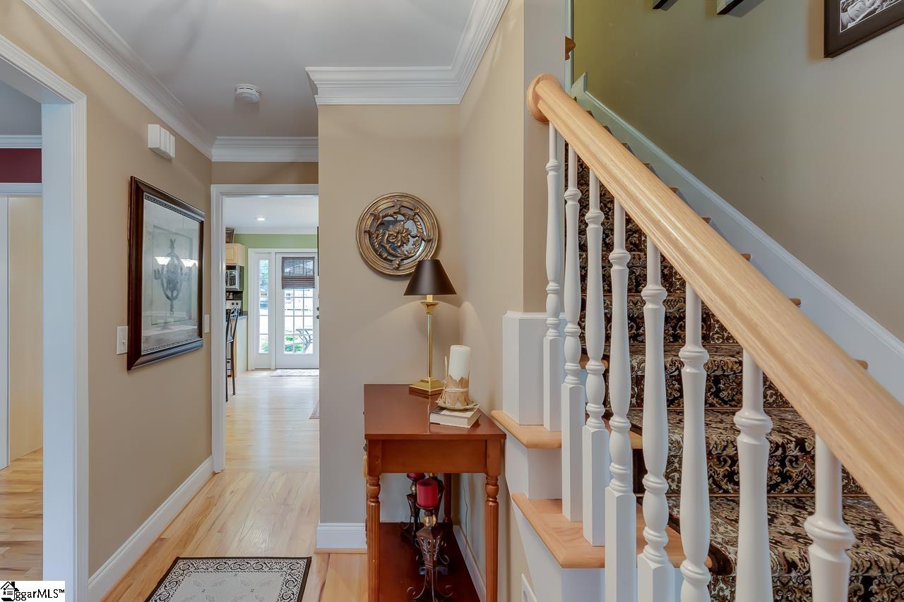 12 Rollingreen Road Greenville, SC 29615 - Photo 21 of 33 Gallery Image 21