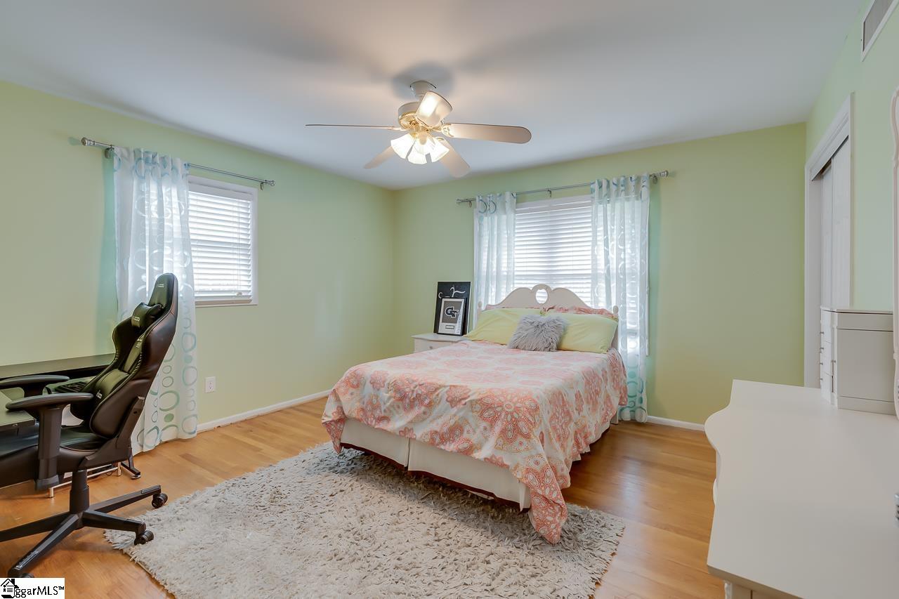 12 Rollingreen Road Greenville, SC 29615 - Photo 24 of 33 Gallery Image 24