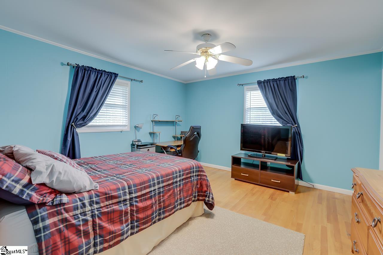 12 Rollingreen Road Greenville, SC 29615 - Photo 28 of 33 Gallery Image 28