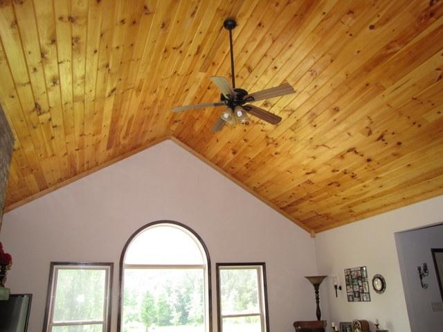 388 Brunner Road Sweetwater, TN 37874 - Photo 34 of 40 34-IMG_0069