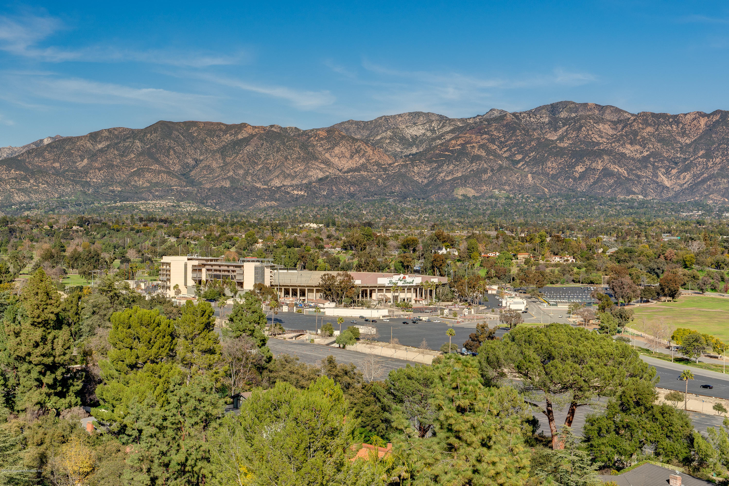 943 Glen Oaks Boulevard Pasadena, CA 91105 - Photo 15 of 38 a view of city and mountain