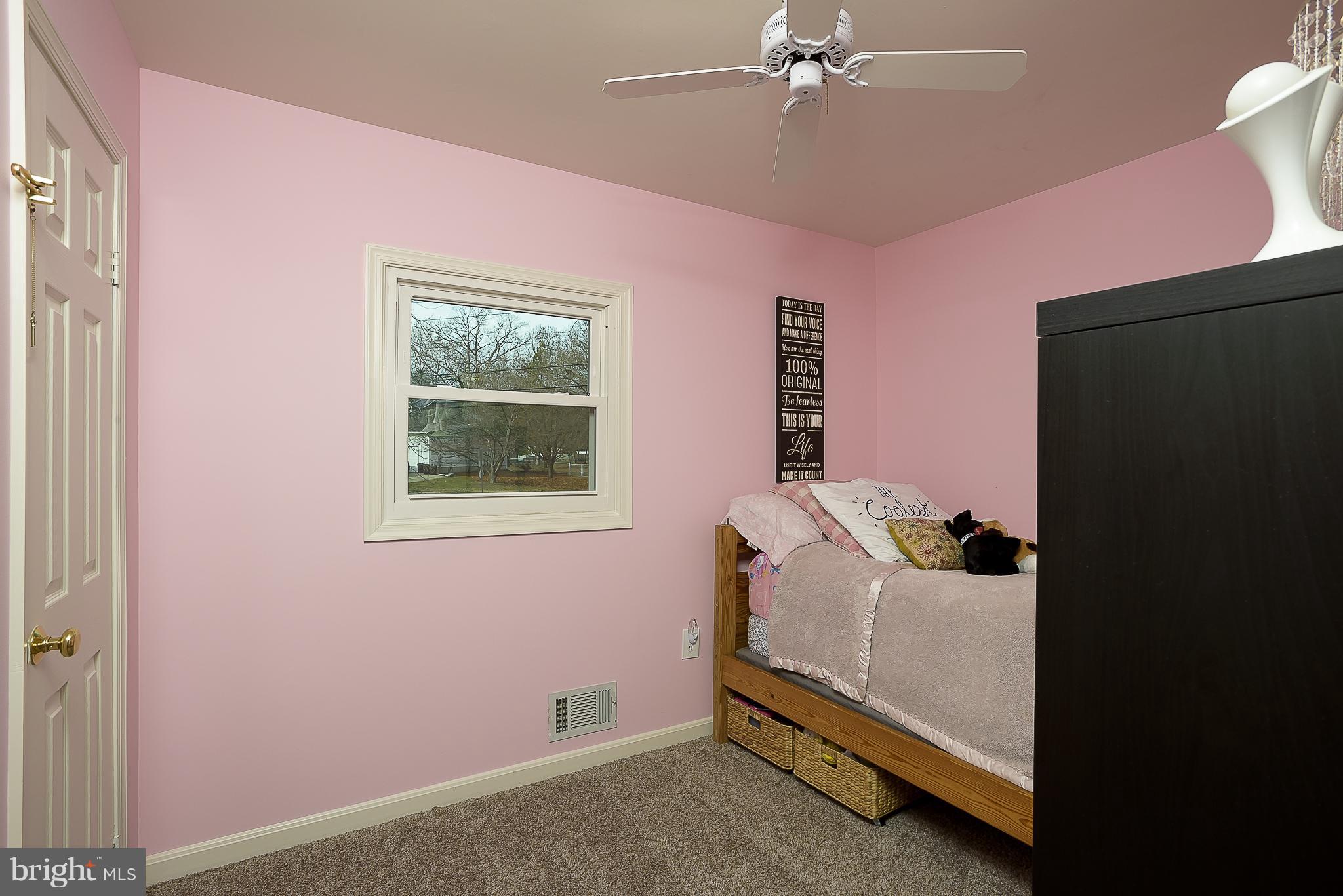 243 Ullman Road Pasadena, MD 21122 - Photo 16 of 30 Bedroom
