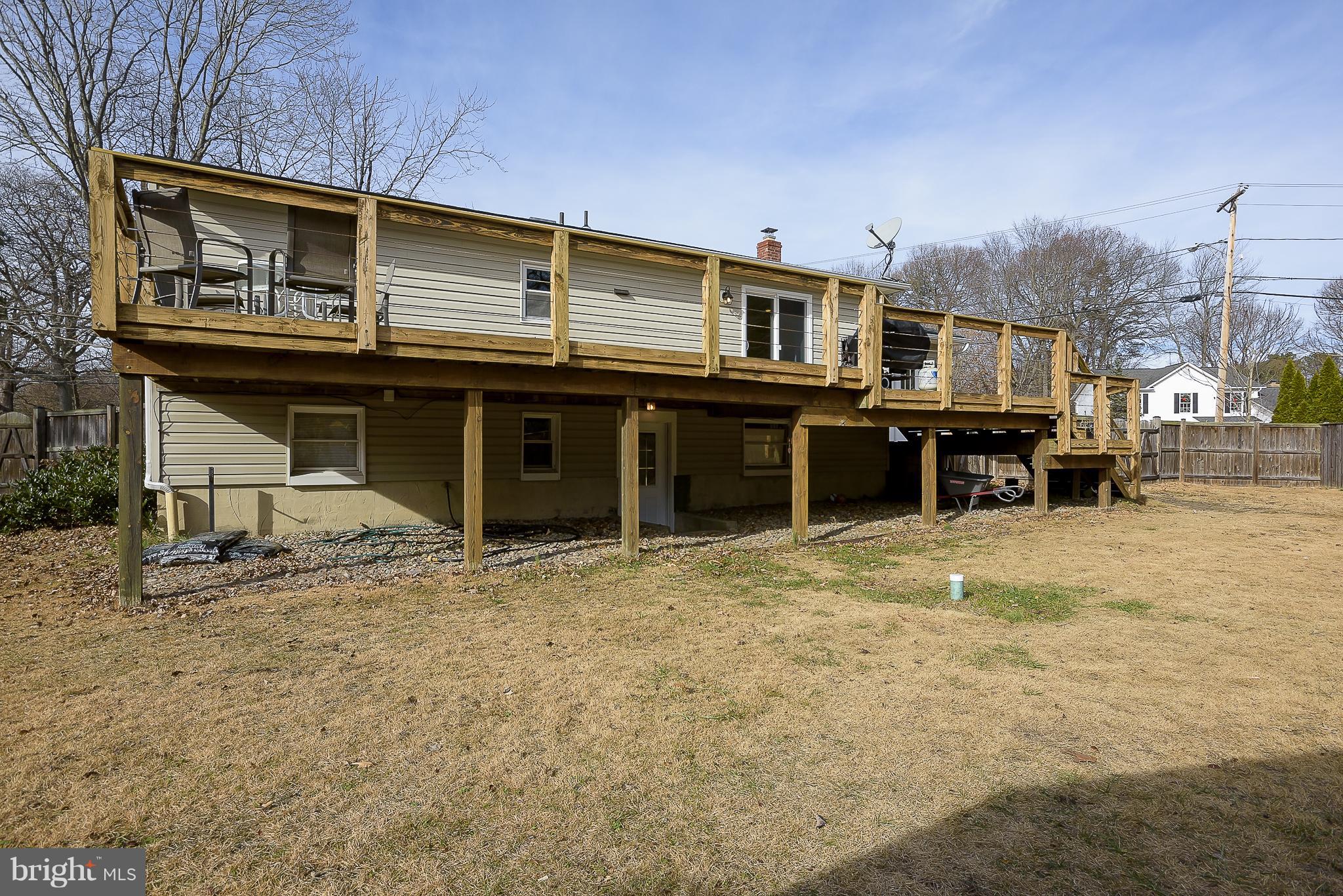 243 Ullman Road Pasadena, MD 21122 - Photo 29 of 30 3 tiered deck
