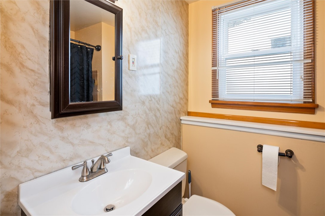 129 McGuire Road Greece, NY 14616 - Photo 15 of 20