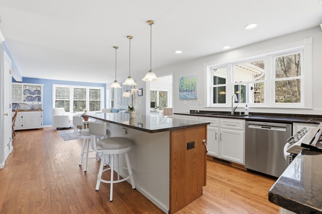 24 Dow Street Pepperell, MA 01463 - Photo 11 of 42