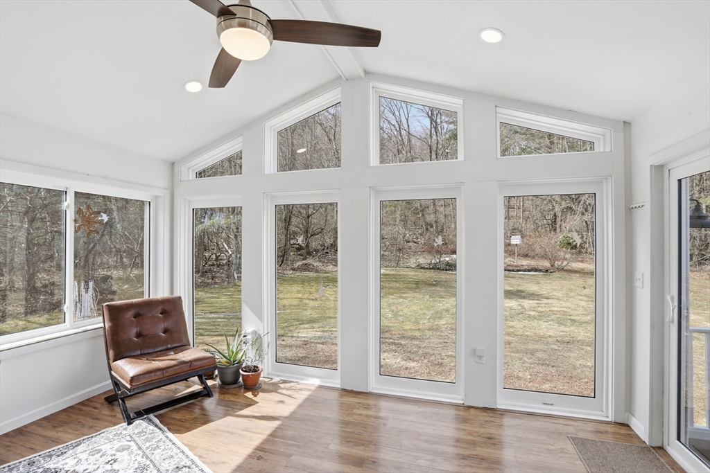 24 Dow Street Pepperell, MA 01463 - Photo 15 of 42