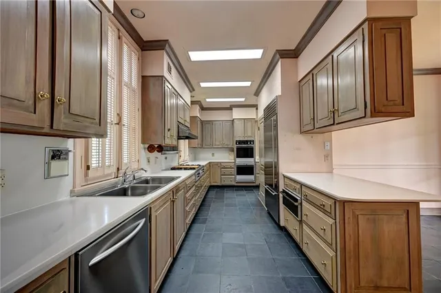 $765,000 | 72 Chateau Magdelaine Drive, Kenner, LA 70065