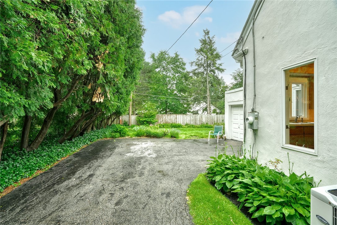 160 Commonwealth Road Brighton, NY 14618 - Photo 39 of 45