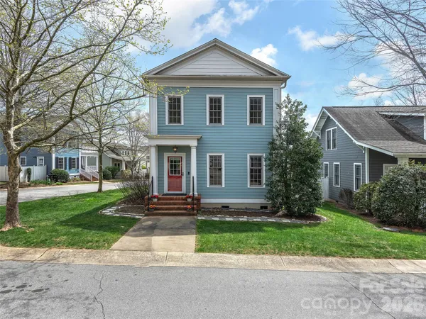 $760,000 | 131 White Ash Drive East, Asheville, NC 28803