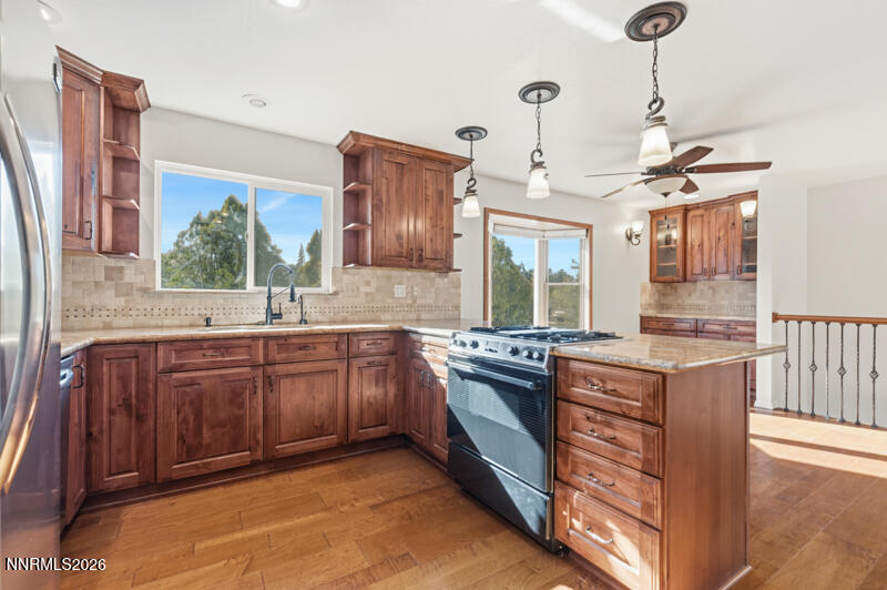 12255 Stoneybrook Drive Reno, NV 89511 - Photo 19 of 36 12255 Stoney Brook Drive (17 of 34)