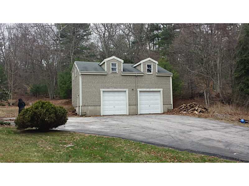 118 N Road Richmond, RI 02875 - Photo 3 of 6 Parking Lot/Garage.