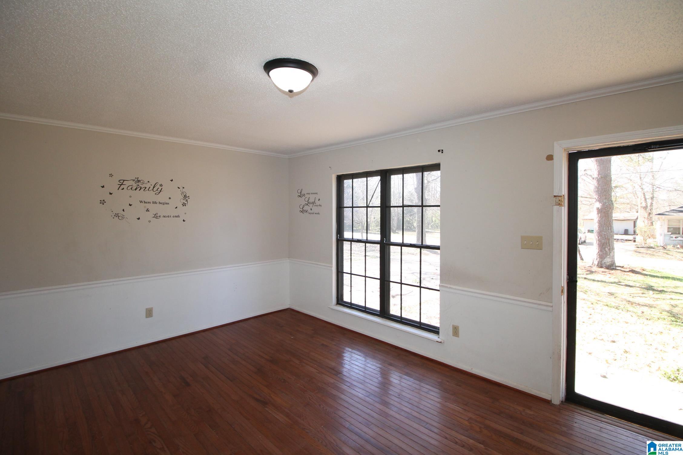 721 Walnut Street Bessemer, AL 35020 - Photo 3 of 20