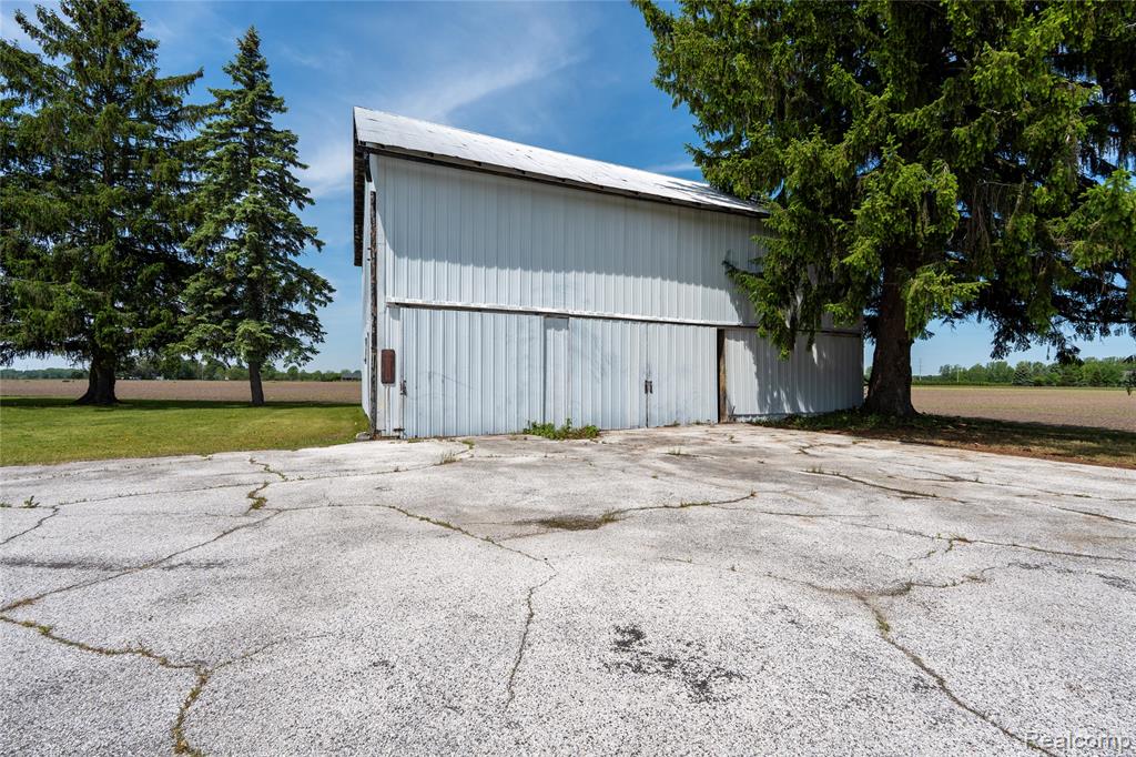 2900 South Miller Road Saginaw, MI 48609 - Photo 23 of 30