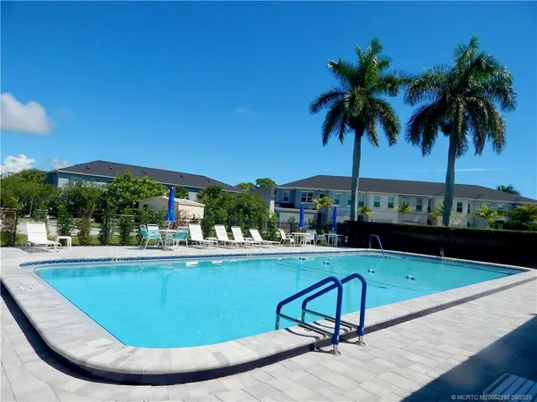 $149,000 | 2950 Southeast Ocean Boulevard, Unit 363, Stuart, FL 34996