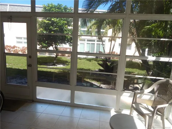 $149,000 | 2950 Southeast Ocean Boulevard, Unit 363, Stuart, FL 34996