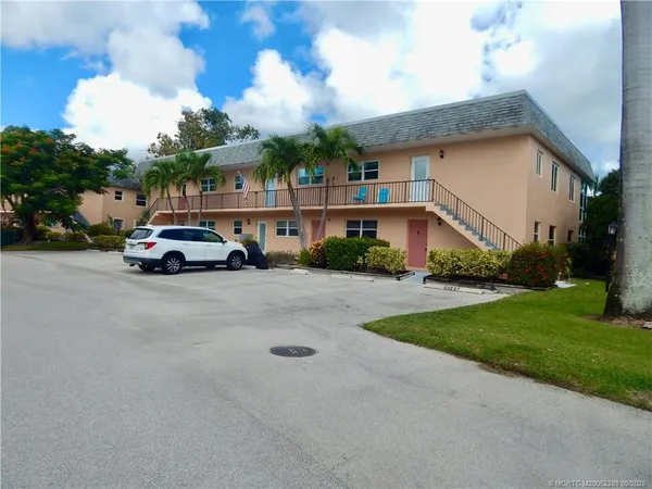 $149,000 | 2950 Southeast Ocean Boulevard, Unit 363, Stuart, FL 34996