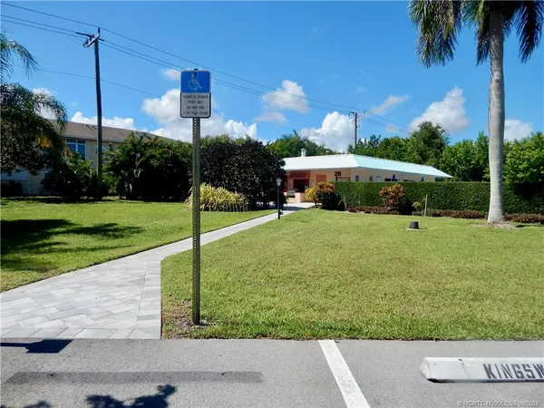 $149,000 | 2950 Southeast Ocean Boulevard, Unit 363, Stuart, FL 34996