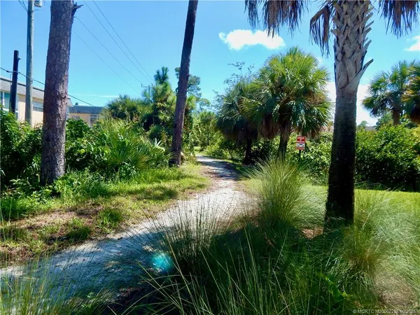 $149,000 | 2950 Southeast Ocean Boulevard, Unit 363, Stuart, FL 34996