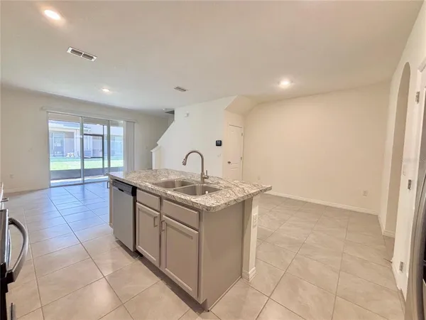 $2,000 | 1232 Yellow Finch Drive, Davenport, FL 33837