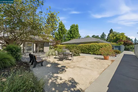 $349,000 | 1109 Golden Rain Road, Unit 3, Walnut Creek, CA 94595