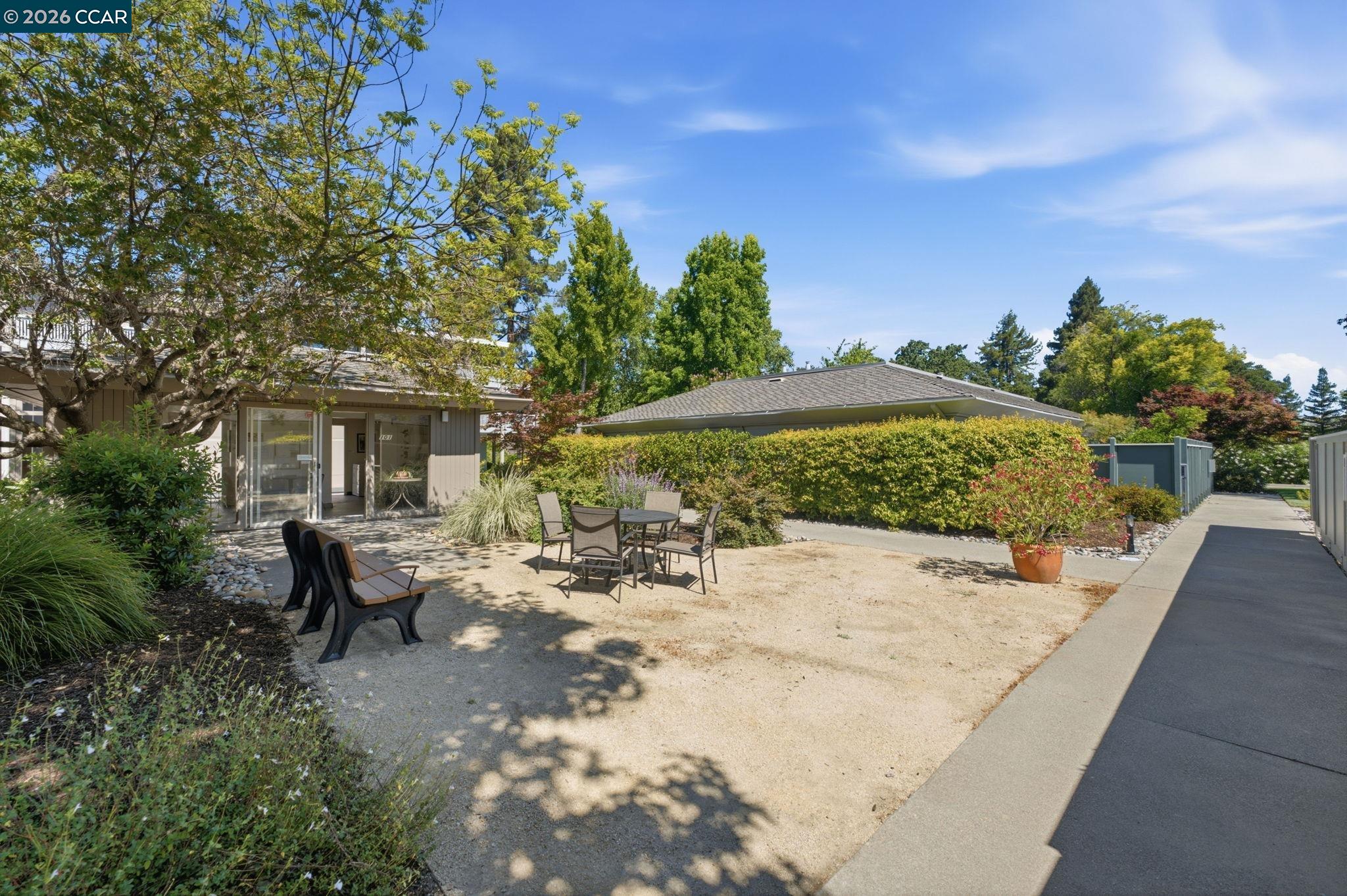 1109 Golden Rain Road, Unit 3 Walnut Creek, CA 94595 - Photo 21 of 34