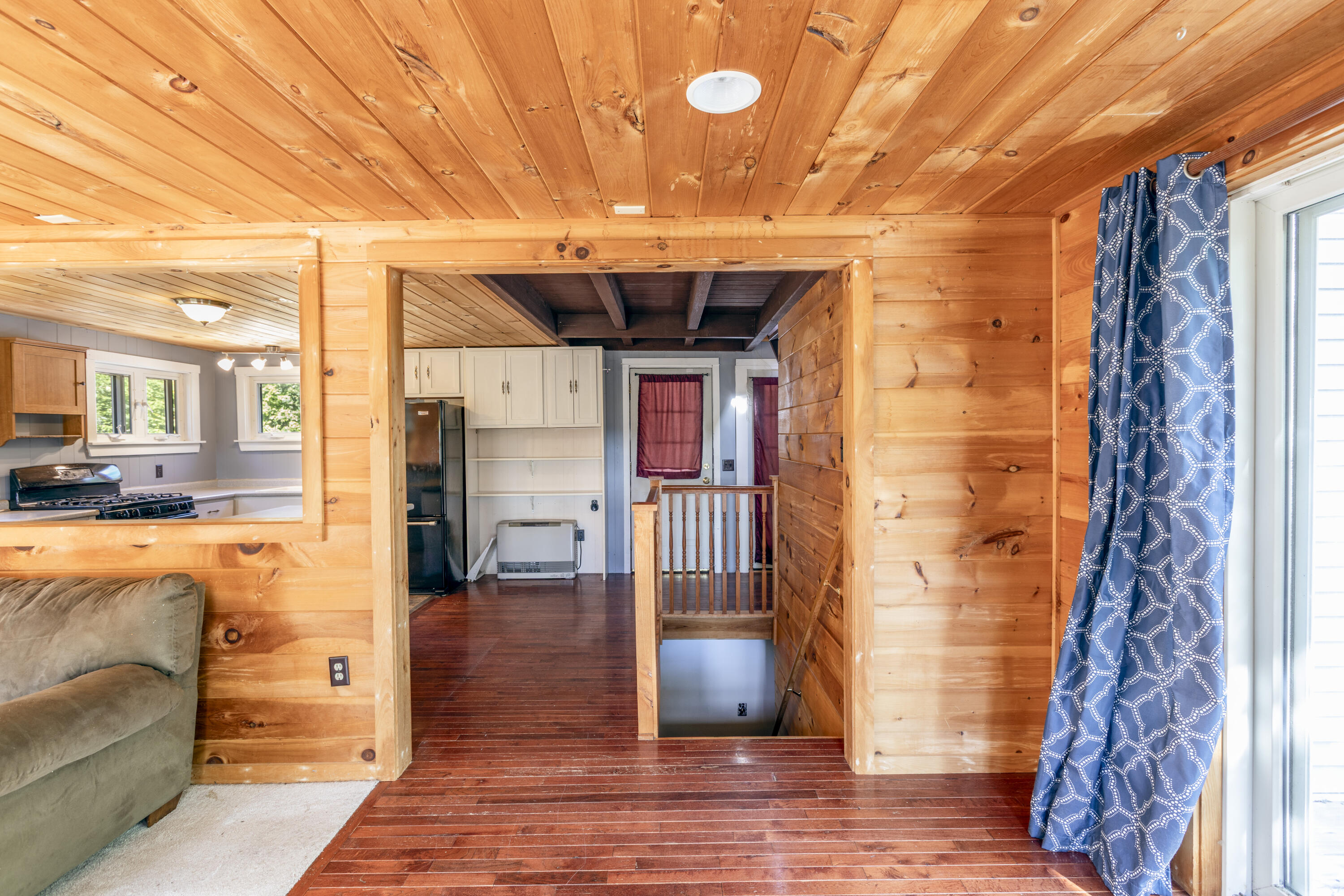 82 Tuell Town Road West Paris, ME 04289 - Photo 6 of 33 Interior-5 (2)