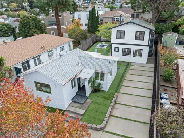 $998,000 | 339 Monterey Street, Brisbane, CA 94005