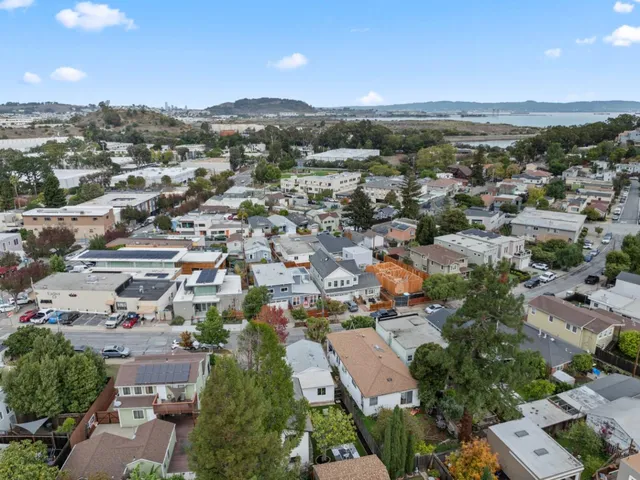 $998,000 | 339 Monterey Street, Brisbane, CA 94005