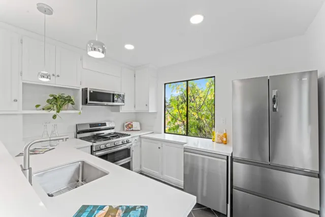 $998,000 | 339 Monterey Street, Brisbane, CA 94005