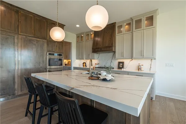 $1,399,000 | 18904 Bella Terra Road, Pleasant Hill, MO 64080