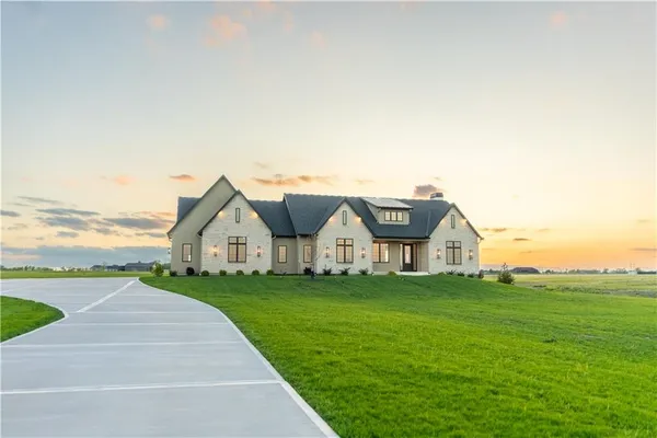 $1,399,000 | 18904 Bella Terra Road, Pleasant Hill, MO 64080