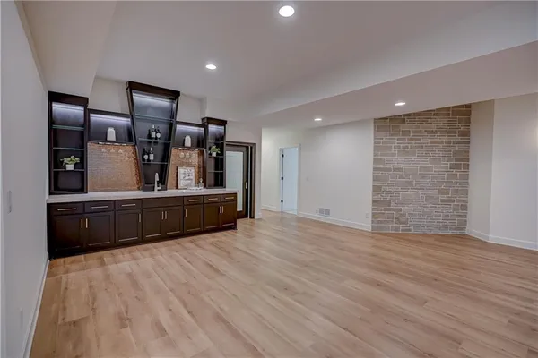 $1,399,000 | 18904 Bella Terra Road, Pleasant Hill, MO 64080