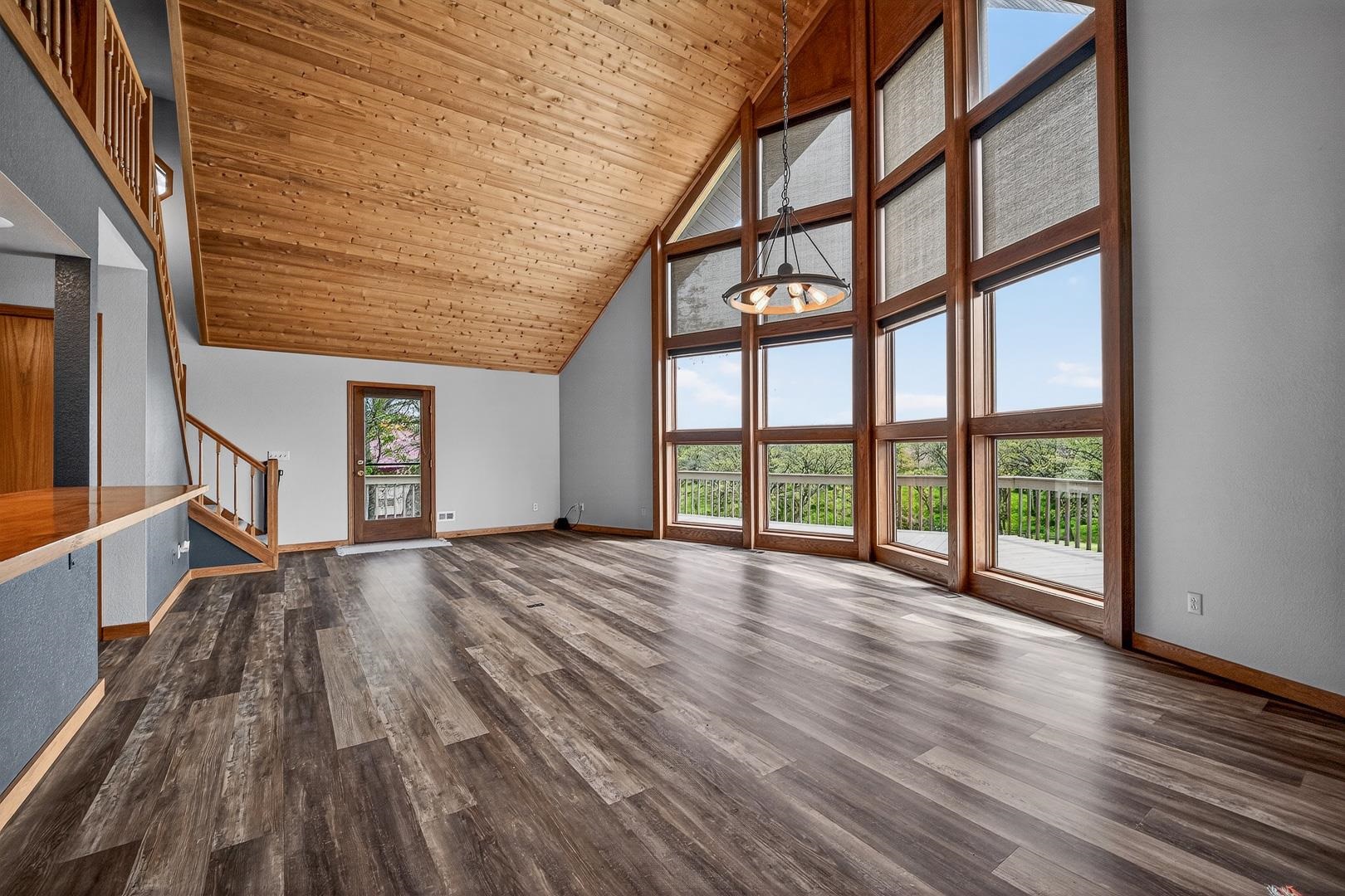 4800 Cub Hollow Road Gratiot, WI 53541 - Photo 10 of 85