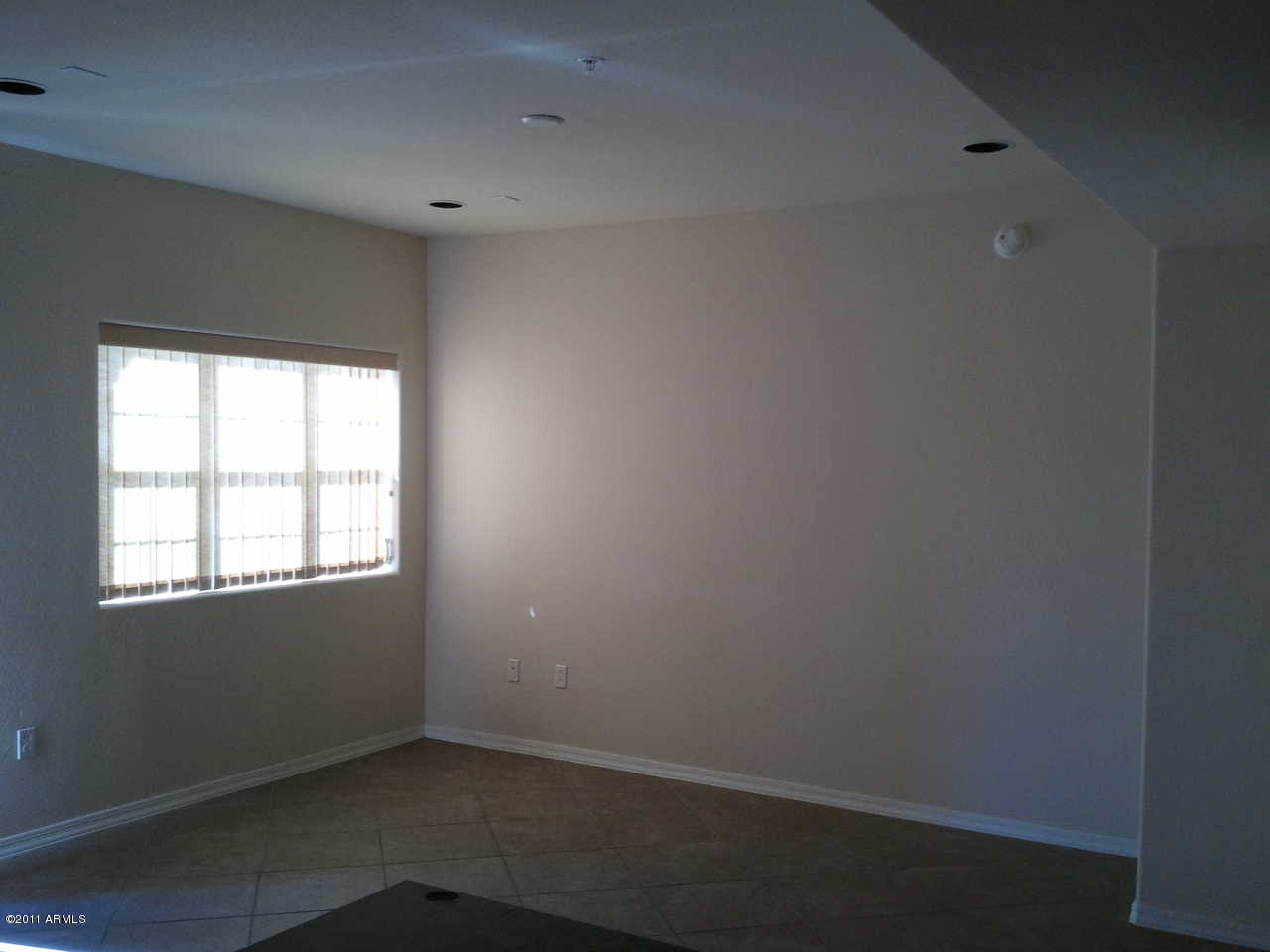 3935 East Rough Rider Road, Unit 1048 Phoenix, AZ 85050 - Photo 4 of 5 Living Room