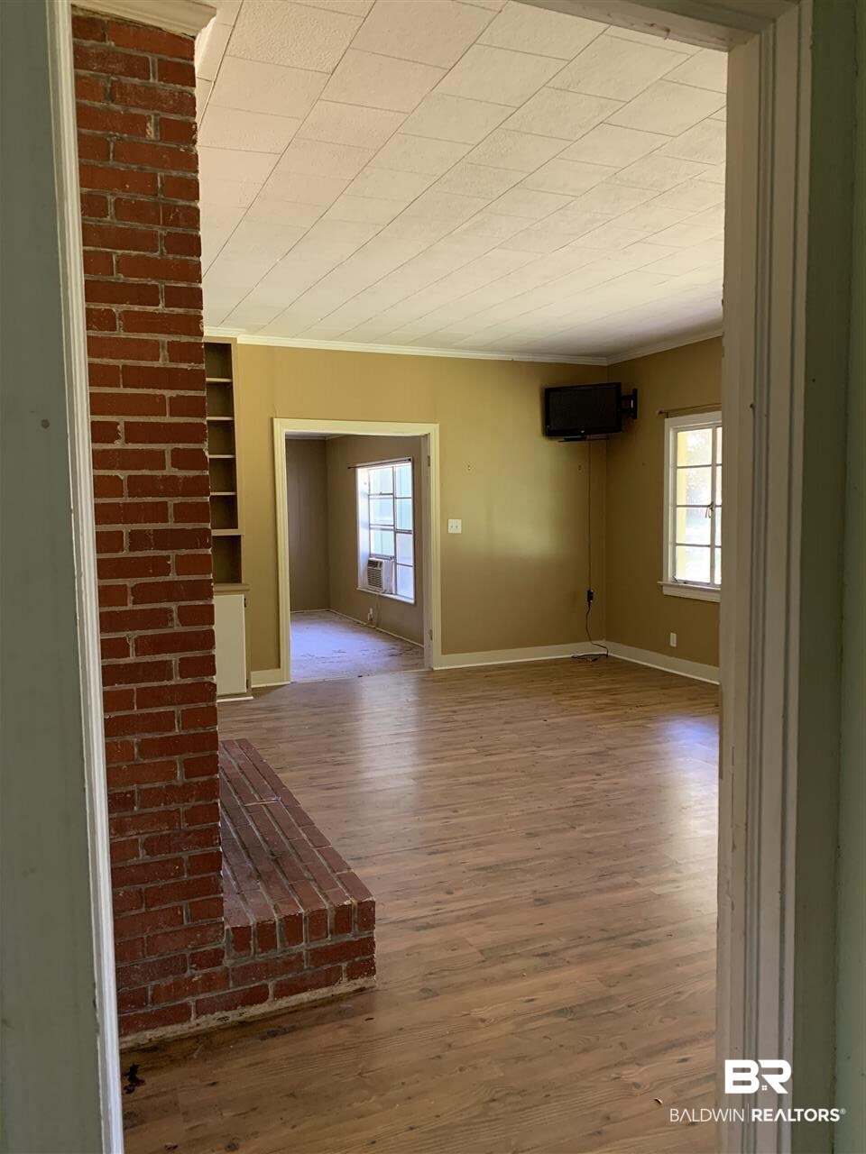 17071 County Road 52 Silverhill, AL 36576 - Photo 16 of 44 View from the bedrooms/bath/hallway into the LR