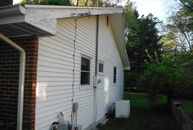 1518 West Kilgore Road Kalamazoo, MI 49008 - Photo 2 of 21 DSCF0737