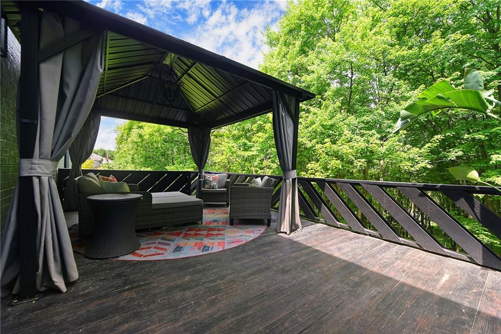7018 Franklin Road Seven Fields, PA 16046 - Photo 40 of 48 a living room with furniture