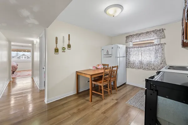 $569,900 | 6145 West Fletcher Street, Chicago, IL 60634